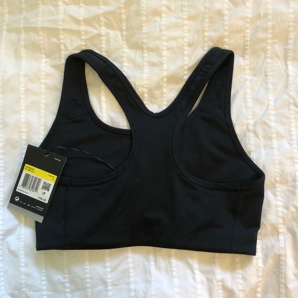 NWT Black Nike Sports Bra - Picture 2 of 3